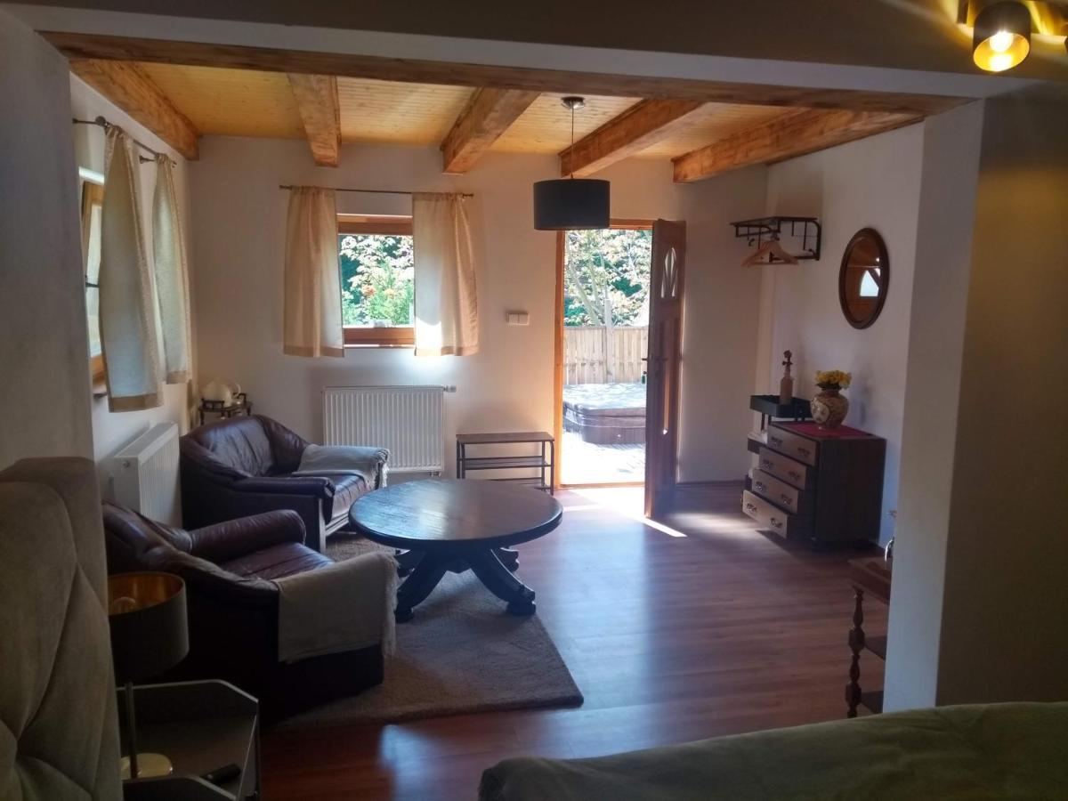 Stodola-Soukromy Apartman Pro Dva S Venkovni Virivkou Karlštejn エクステリア 写真